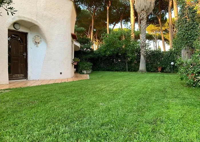 Accogliente Villa immersa nel verde